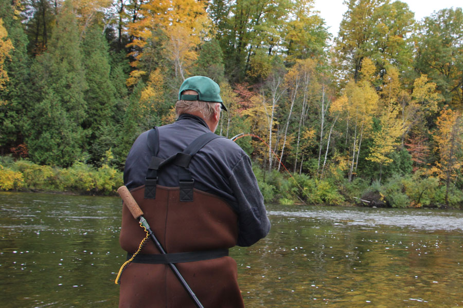 https://www.flyfishingmadness.com/wp-content/uploads/2015/02/g-wading-staff.jpg